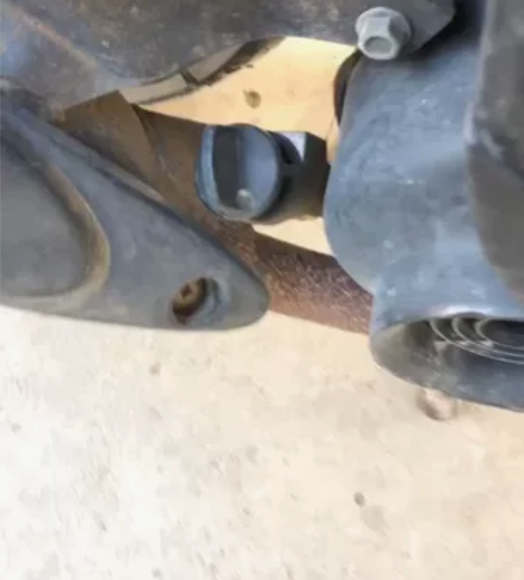 雅马哈福喜100、发动机不烧机油。没有杂音...