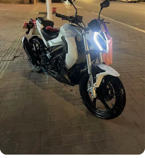 那年我双手插兜 赔钱就是出 2022年5月...