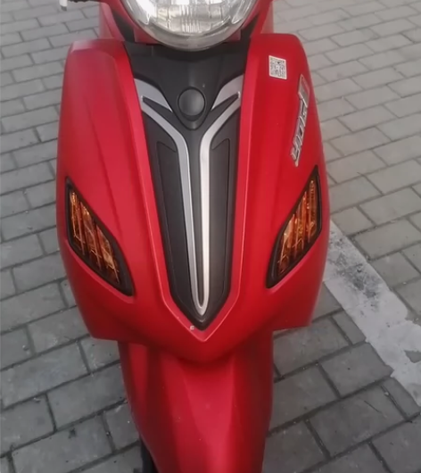 飞鹰雅马哈，有擦伤，不影响使用！建议同城购...