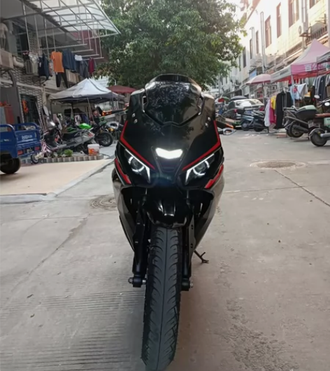 摩托车，台荣GP1，400双缸带冷，车如图...