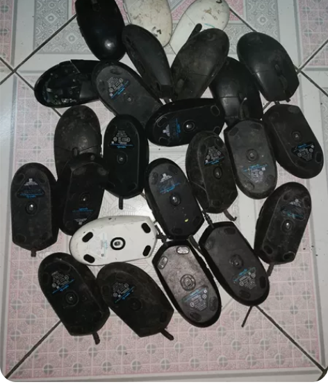 罗技G102鼠标，无测，成色如图，好坏不包...