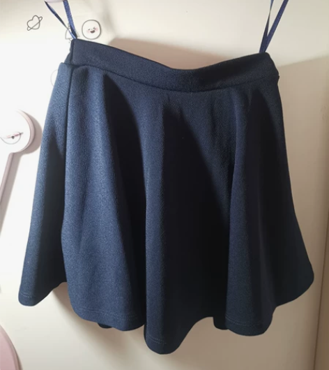 拉夏贝尔小裙子 有内衬   很适合小宝宝哦...