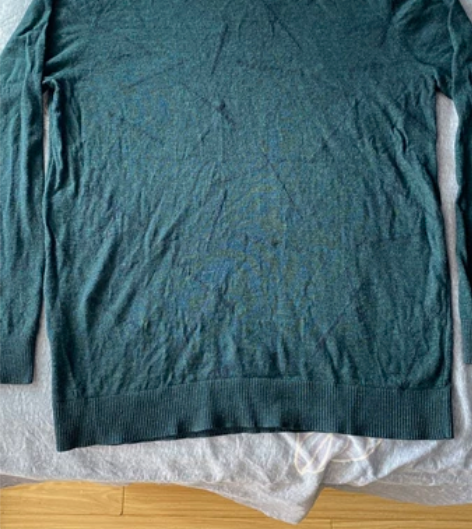 捡漏了，纯羊绒衫，搬家清衣柜，在武汉广场专...