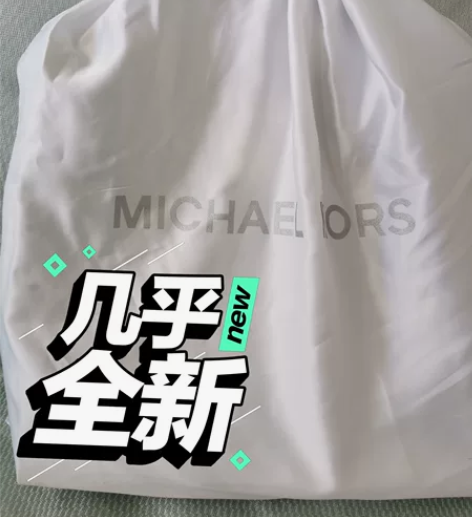 MK 蓝色包包 几乎全新 有防尘袋 19年...