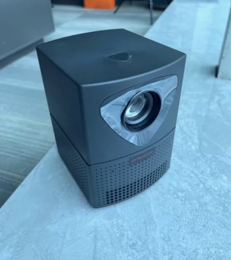 投影仪超清激光4k超高清小型投影机300寸...