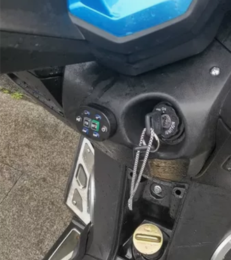 三友牌摩托车1年不到的车,新车1.2w 才...