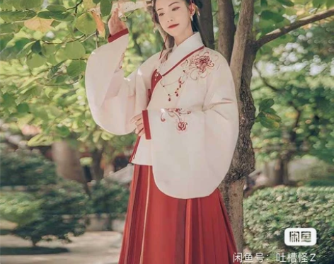 汉尚华莲芙蓉月 都是正品，仅试穿无吊牌！人...