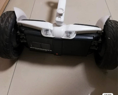 闲置某品牌平衡车，9成新，新换的电池，好久...