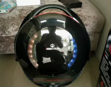 #电马儿#(全新)乐行平衡车V8独轮车 没...