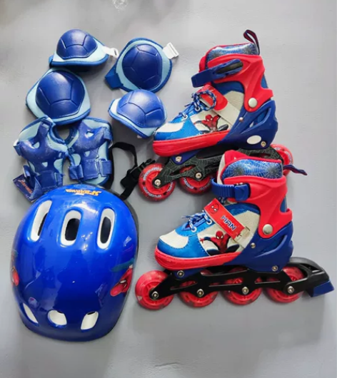 迪士尼Disney溜冰鞋儿童全套装滑冰轮滑...