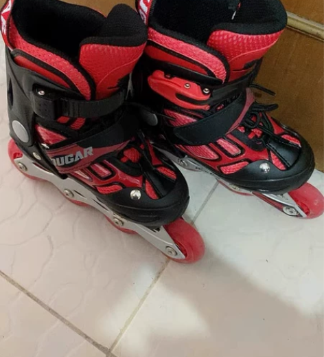 ?美洲狮 正品溜冰鞋  26-31码 可调...
