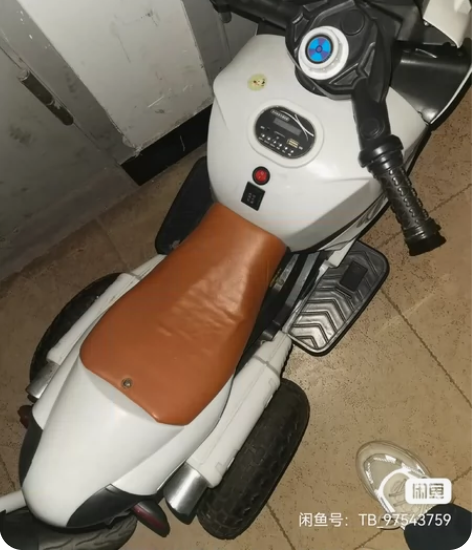 摩托两轮,稳稳的,转弯也稳,家里女孩子不爱...