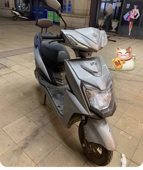 雅迪电动车，买了不到2年，9成新。3000...