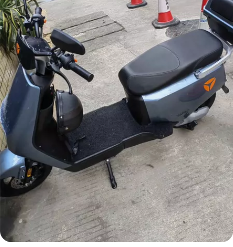 雅迪欧博二代电动车，新车2699买的，60...
