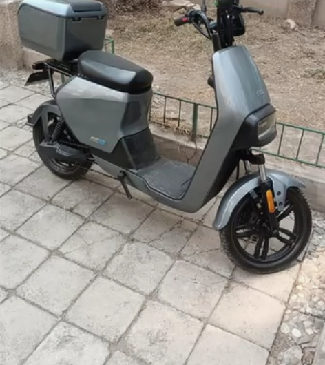 小牛G2 .车况极品九九新，续航40公里和...
