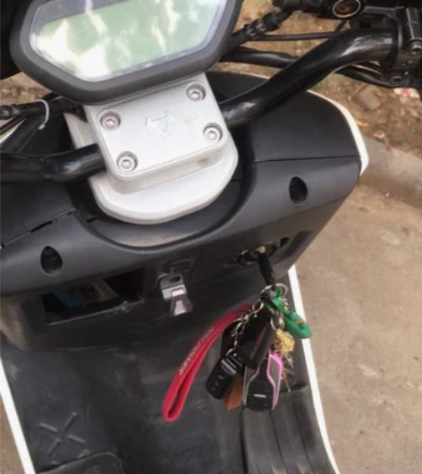 小牛电动车，手机感应启动NFC启动，无损直...