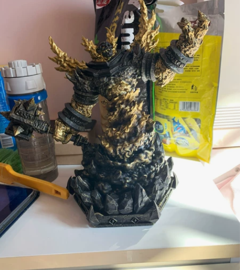 魔兽15周年大螺丝官方雕像，全新未拆封宁汉...