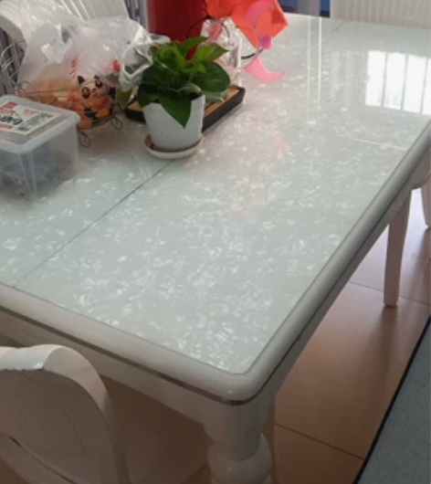 现代风白珍珠贝壳餐桌，6坐，带6把椅子，白...