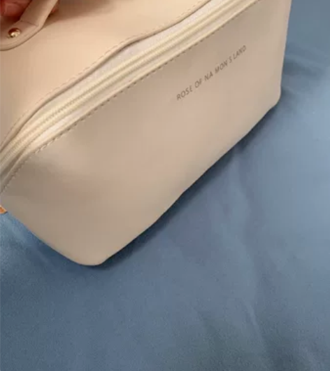 大容量分区，便携网红化妆包女，高级感旅行洗...