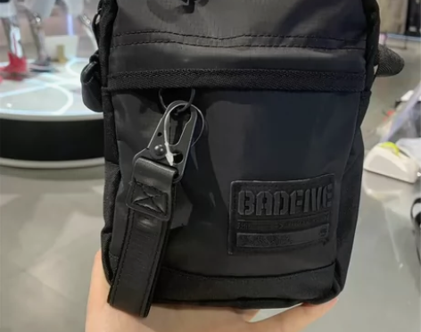 李宁正品胸包单肩包斜挎包男女同款休闲潮流百...