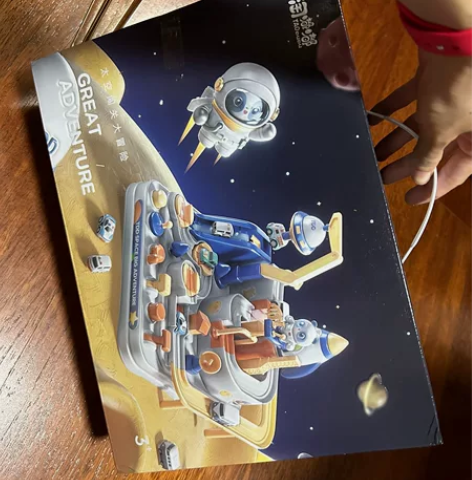 淘嘟嘟太空闯关大冒险 朋友送的，打开拼了一...