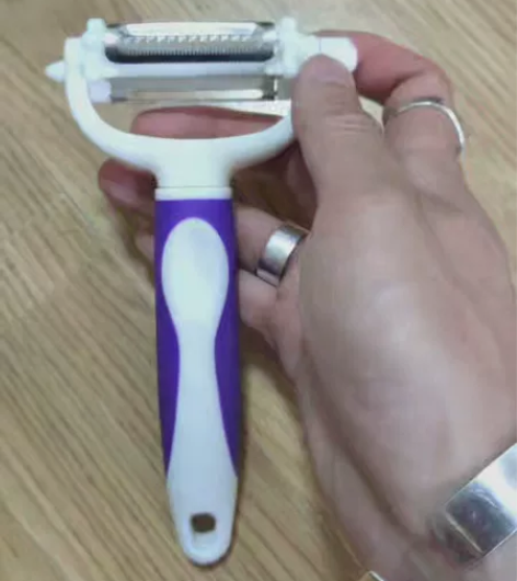 全新 紫色 三用 削皮器 刨丝 刨片 防滑...