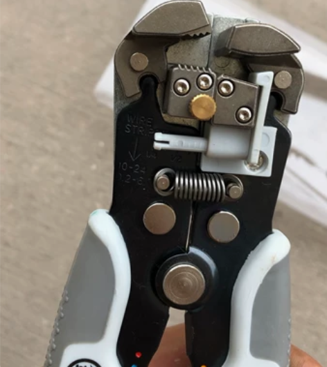 福冈多功能全自动剥线压线断线钳 日本福冈工...