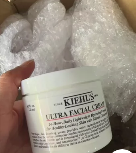 出全新未拆封科颜氏高保湿面霜 感兴趣的话点...