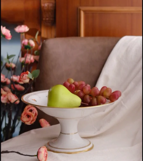 德国手绘高脚大果盘，年代1840-1895...