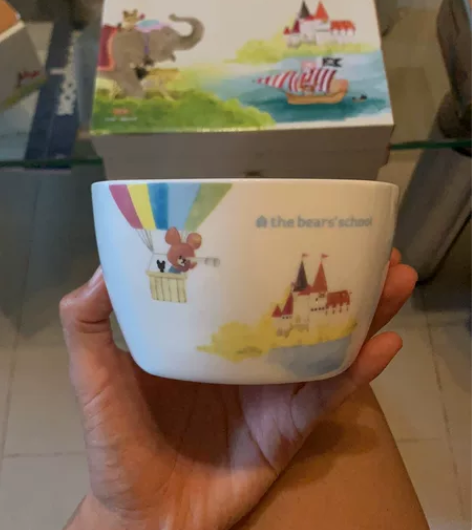 四套盘子，四个碗儿 the bears s...