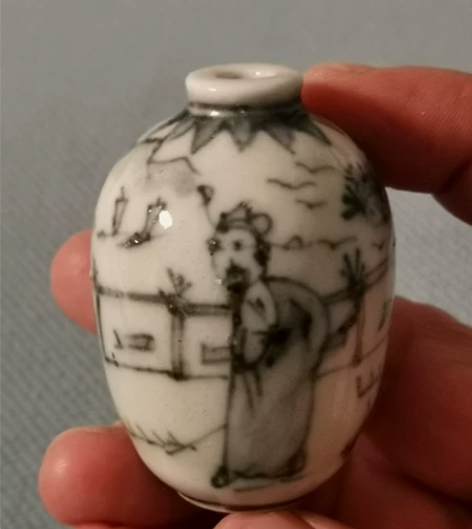 清晚期鼻烟壶 手绘人物故事  无盖 感兴趣...