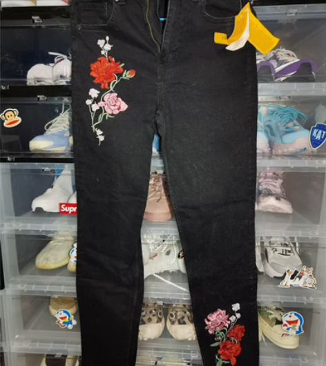 全新 HM 花朵牛仔裤 ·本职服装搭配师剩...