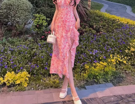 LazyDidi 风起樱落 夏季新款显白碎...