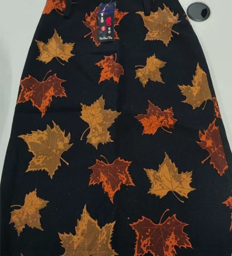 全新小开叉一步裙，腰围2尺，长1尺9.图案...