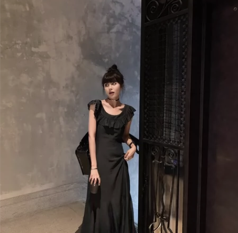【小君君布兰妮 4月19日】显瘦天菜 这条...
