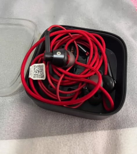 万魔1more有线耳机3.5mm口  型号...