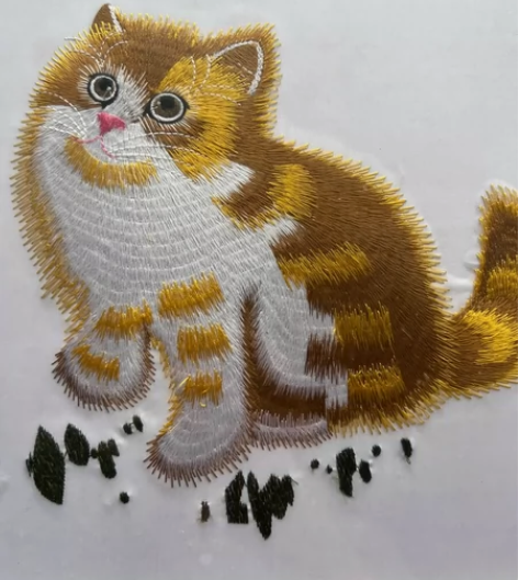 刺绣，小猫，微瑕，特价售，挂画 感兴趣的话...