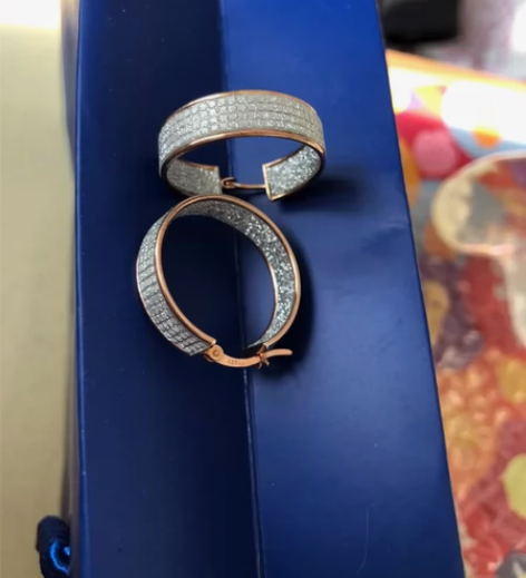 材质：925银鎏金贴片工艺 款式：时尚休闲...