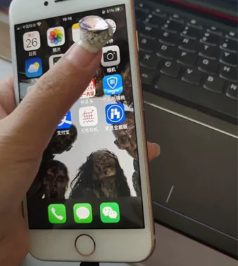 iPhone8金色 女生自用一手全部原装，...