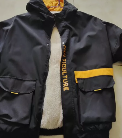 青少年羽绒服 感兴趣的话点“我想要”和我私...