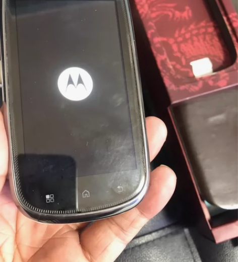 ?6期免息 下单抢壕礼摩托罗拉 moto ...