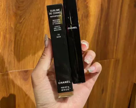 香奈儿睫毛膏 6g全新 15元包邮 瑕疵处...
