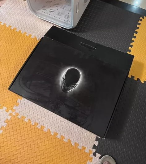 dell外星人 alienware18笔记...