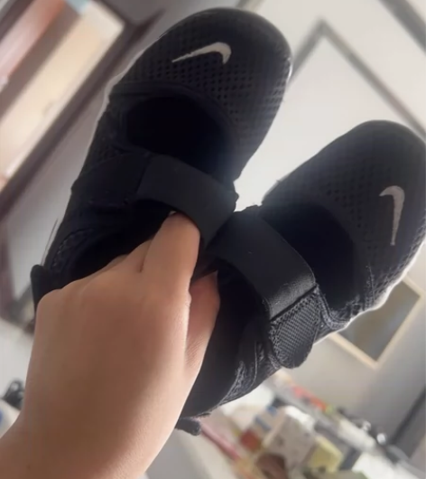 nike忍着儿童鞋 13c,内长19cm,...