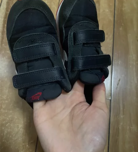耐克10c，9新～穿了2次～宝贝穿上小了～...