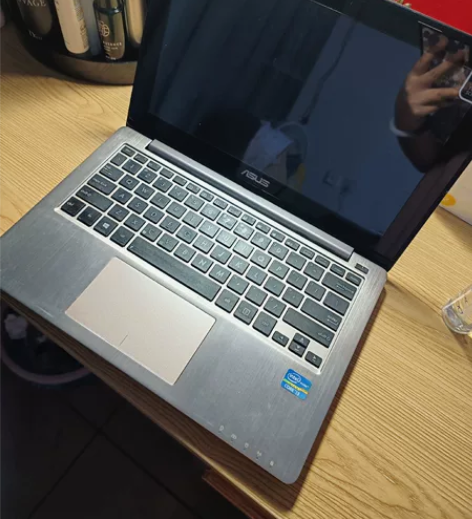 华硕轻薄笔记本，可以临时放个备用电脑用co...