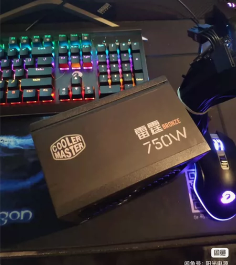 酷冷至尊雷霆750w (实拍）80PLUS...