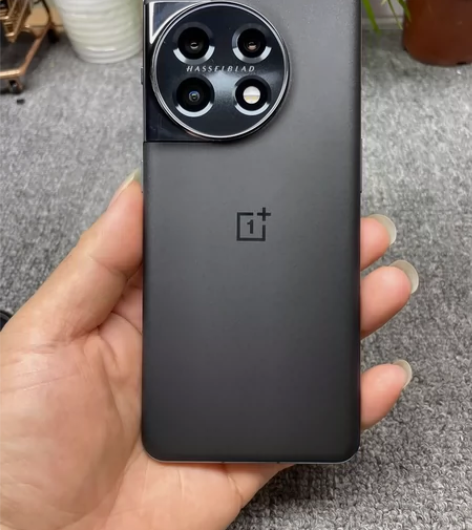 一加11  12+256G   第二代骁龙...