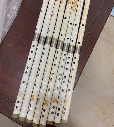 CD调少量库存笛子，双插白铜，包邮便宜处理...
