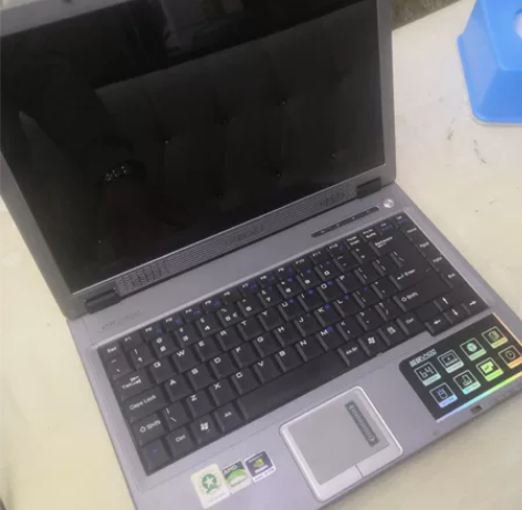 清华同方超锐V400外观成色还可以，就是不...